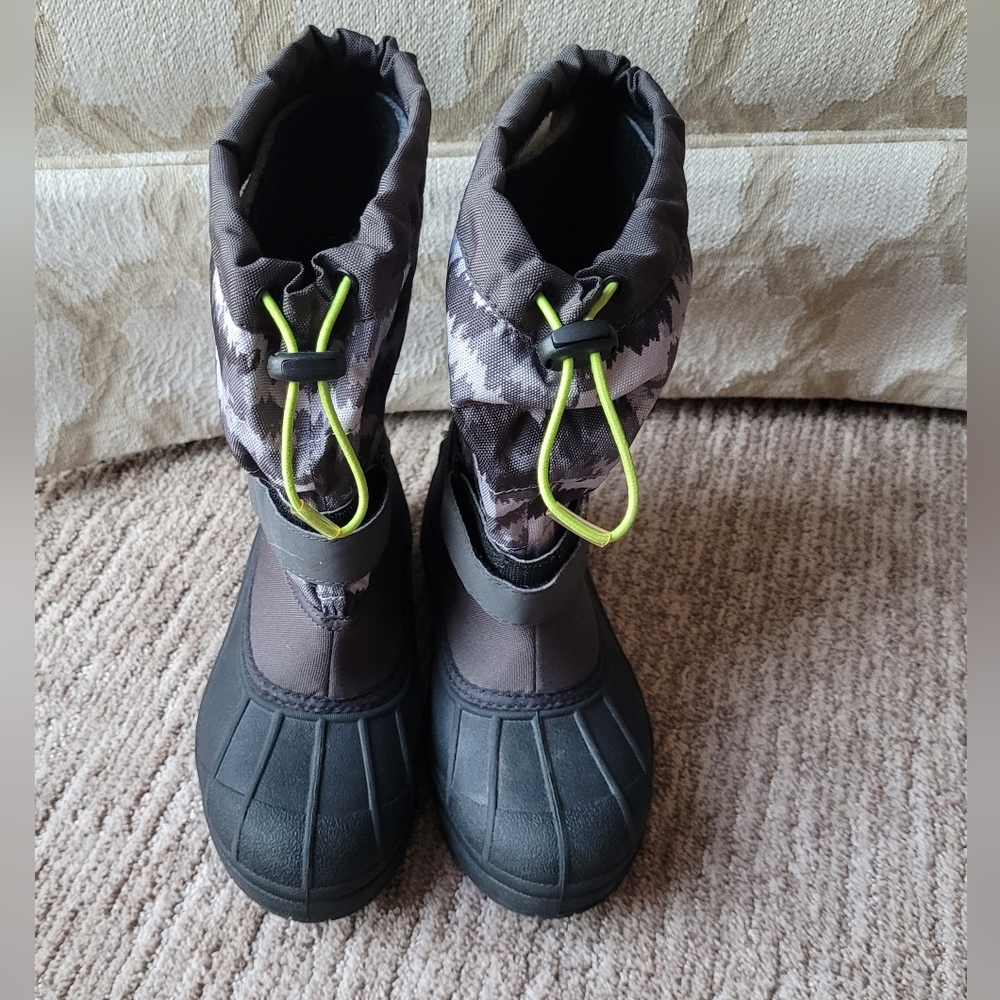 COLUMBIA WATERPROOF WINTER BOOTS SNOW BOOTS GREY BLACK CAMO BIG KIDS SIZE 5 - Picture 14 of 16